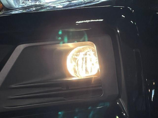 ＲＡＶ４ アドベンチャー　リフトアップ　ＴＯＹＯＴＡロゴグリル　マッドヴァンスホイール　ＴＯＹＯオープンカントリーＲ／Ｔ　フロントカメラ　ノーズカバー　レザーシート　純正ナビ　純正フロアマット（8枚目）