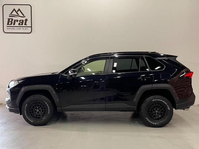 ＲＡＶ４ アドベンチャー　リフトアップ　ＴＯＹＯＴＡロゴグリル　マッドヴァンスホイール　ＴＯＹＯオープンカントリーＲ／Ｔ　フロントカメラ　ノーズカバー　レザーシート　純正ナビ　純正フロアマット（13枚目）