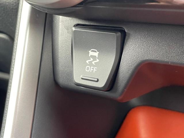 ＲＡＶ４ アドベンチャー　リフトアップ　ＴＯＹＯＴＡロゴグリル　マッドヴァンスホイール　ＴＯＹＯオープンカントリーＲ／Ｔ　フロントカメラ　ノーズカバー　レザーシート　純正ナビ　純正フロアマット（31枚目）