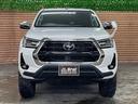 ４ＷＤ　寒冷地仕様　トヨタセーフティセンス　１０型ナビＴＶ　フロント・サイド・バックカメラ　ＲＥＴＲＡＸトノカバー　ＪＡＯＳ（ＢＡＴＴＬＥＺ）リフトアップ　ＴＲＤ１７インチアルミホイール　ＥＴＣ