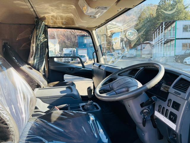 ファイター ファイター ワイド 平 アルミブロック 車検付き 荷台長6.2m 平成26年式 アルミホイール AM/FMラジオ F6速(25枚目)