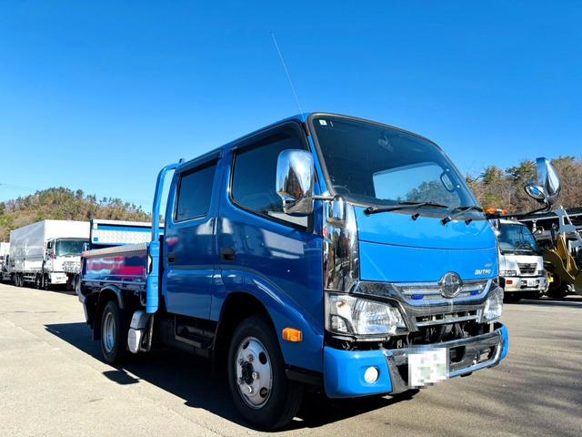 デュトロ Wキャブ デュトロ Wキャブ 4WD PG付 車検R8.2月まで 積載2t AM/FMラジオ ETC(4枚目)