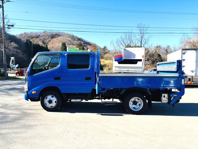 デュトロ Wキャブ デュトロ Wキャブ 4WD PG付 車検R8.2月まで 積載2t AM/FMラジオ ETC(5枚目)