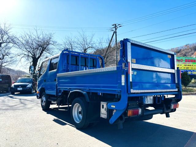 デュトロ Wキャブ デュトロ Wキャブ 4WD PG付 車検R8.2月まで 積載2t AM/FMラジオ ETC(9枚目)