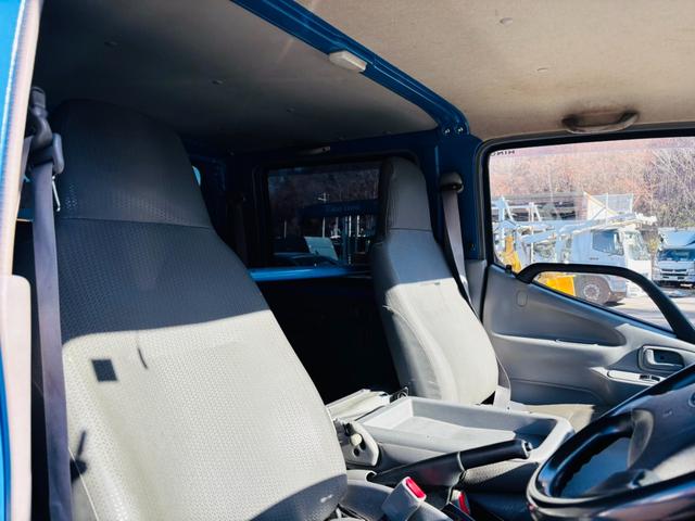 デュトロ Wキャブ デュトロ Wキャブ 4WD PG付 車検R8.2月まで 積載2t AM/FMラジオ ETC(25枚目)