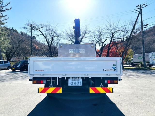 キャンター クレーン キャンター ワイド ロング 平 4段ラジコン フックイン 買取車 令和2年式 積載3t TADANO/ZH294 差し違いアウトリガー 荷台長3.7m(9枚目)