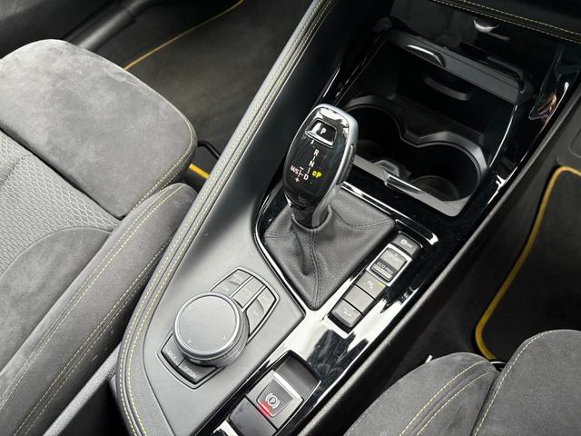 Ｘ２ ｘＤｒｉｖｅ　２０ｉ　ＭスポーツＸ　純正ナビ　フルセグＴＶ　バックカメラ　ＥＴＣ　インテリジェントセーフティ　シートヒーター　パワーバックドア　ヒルディセントコントロール　スマートキー　プッシュスタート　クルーズコントロール（8枚目）