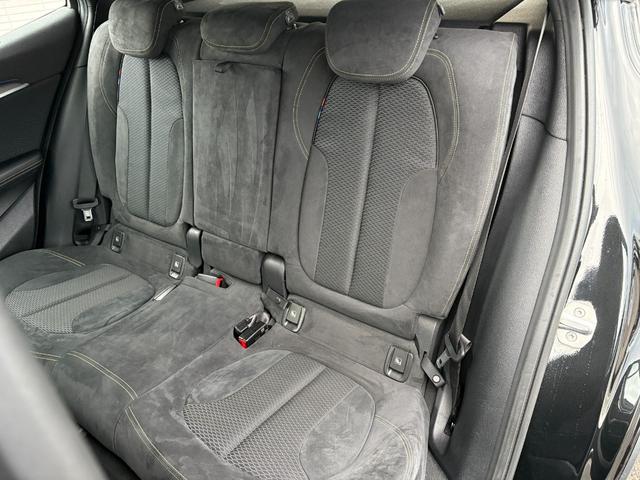 Ｘ２ ｘＤｒｉｖｅ　２０ｉ　ＭスポーツＸ　純正ナビ　フルセグＴＶ　バックカメラ　ＥＴＣ　インテリジェントセーフティ　シートヒーター　パワーバックドア　ヒルディセントコントロール　スマートキー　プッシュスタート　クルーズコントロール（23枚目）