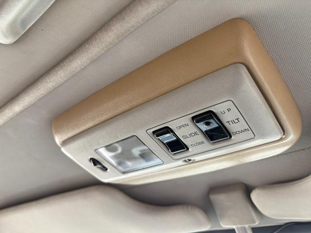 ランドクルーザー７０ ＺＸ　色替車　社外ナビ　フルセグＴＶ　バックカメラ　ＥＴＣ　社外キーレス　シートカバー　タイミングベルト交換歴有（16枚目）