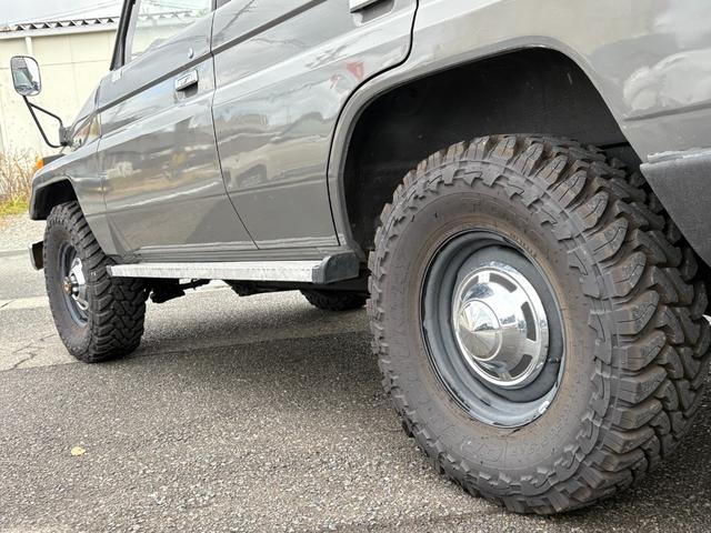 ランドクルーザー７０ ＺＸ　色替車　社外ナビ　フルセグＴＶ　バックカメラ　ＥＴＣ　社外キーレス　シートカバー　タイミングベルト交換歴有（40枚目）