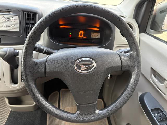 ミライース Ｌｆ　メモリアルエディション　４ＷＤ　純正オーディオ　キーレス（3枚目）