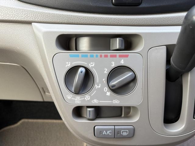 ミライース Ｌｆ　メモリアルエディション　４ＷＤ　純正オーディオ　キーレス（6枚目）