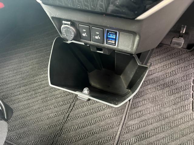 ルーミー カスタムG-T 寒冷地仕様 社外ナビ フルセグTV Blu-ray再生可 バックカメラ ETC スマートキー プッシュスタート シートヒーター(11枚目)