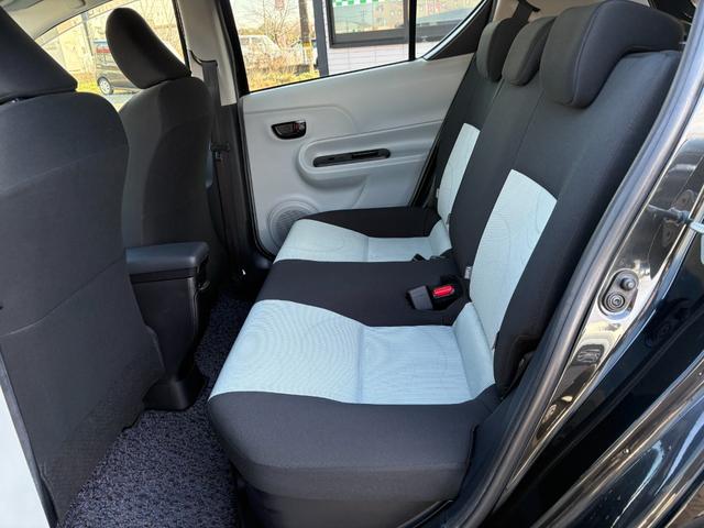 アクア Ｓ　純正ナビ　地デジＴＶ　バックカメラ　ＥＴＣ　スマートキー　プッシュスタート　オートエアコン（19枚目）