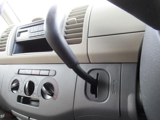 タント 　フロントシートリフト　４速オートマ　キーレス　ＣＤ　車両取扱説明書（4枚目）