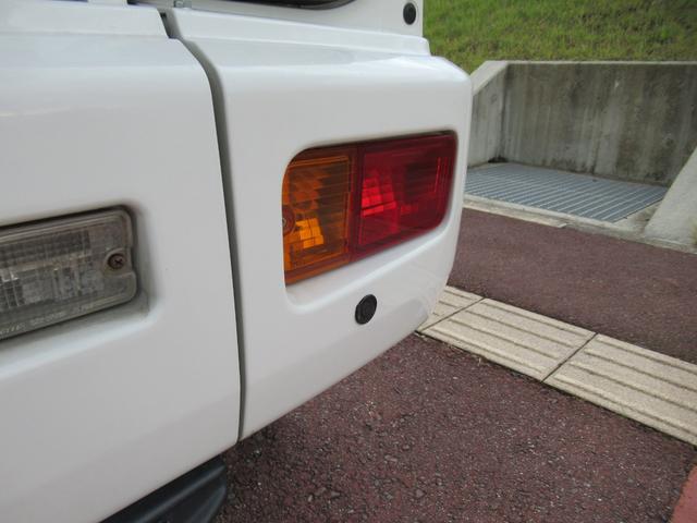 ハイゼットカーゴ 　スローパー（リアシートレス）折りたたみ補助シート付　福祉車両　車いす１台乗車　切替４ＷＤ　４速オートマ　キーレス　スローパー取扱説明書　後付けコーナーセンサー（16枚目）