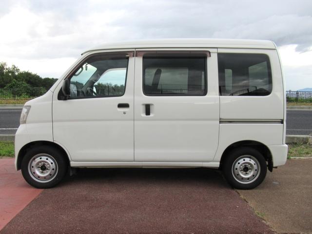ハイゼットカーゴ 　スローパー（リアシートレス）折りたたみ補助シート付　福祉車両　車いす１台乗車　切替４ＷＤ　４速オートマ　キーレス　スローパー取扱説明書　後付けコーナーセンサー（57枚目）