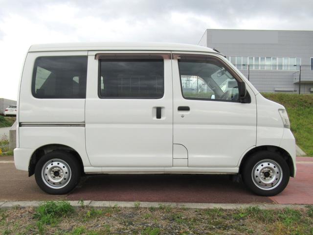 ハイゼットカーゴ 　スローパー（リアシートレス）折りたたみ補助シート付　福祉車両　車いす１台乗車　切替４ＷＤ　４速オートマ　キーレス　スローパー取扱説明書　後付けコーナーセンサー（58枚目）