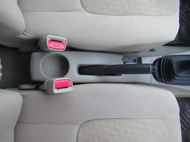 ミラアヴィ X 4WD 5速マニュアル キーレス CD/MDデッキ オートエアコン フロントフォグランプ 純正アルミホイール 車両取扱説明書(5枚目)