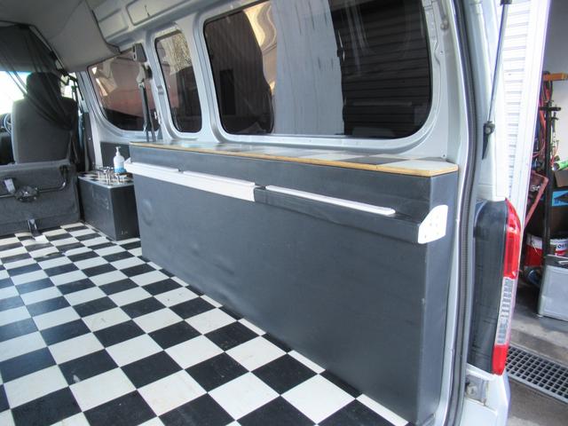 NV350キャラバンバン スーパーロングワイドDXターボ 切替4WD ターボ ワイドロングハイルーフ 事務室車 8ナンバー ヒッチメンバー 950申請済み ルーフキャリア(鍵付き) 後付け電動格納ミラー 後付け熱線スイッチ FFヒーター(リモコン付き)(16枚目)