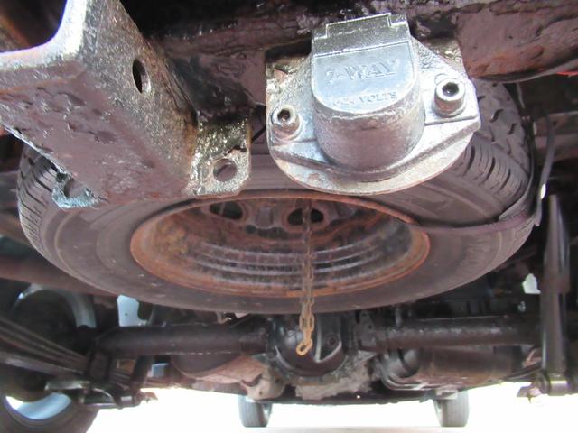 NV350キャラバンバン スーパーロングワイドDXターボ 切替4WD ターボ ワイドロングハイルーフ 事務室車 8ナンバー ヒッチメンバー 950申請済み ルーフキャリア(鍵付き) 後付け電動格納ミラー 後付け熱線スイッチ FFヒーター(リモコン付き)(26枚目)