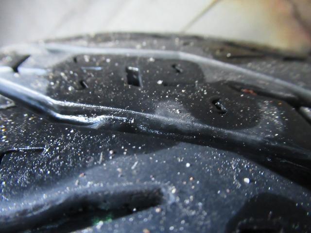 NV350キャラバンバン スーパーロングワイドDXターボ 切替4WD ターボ ワイドロングハイルーフ 事務室車 8ナンバー ヒッチメンバー 950申請済み ルーフキャリア(鍵付き) 後付け電動格納ミラー 後付け熱線スイッチ FFヒーター(リモコン付き)(31枚目)