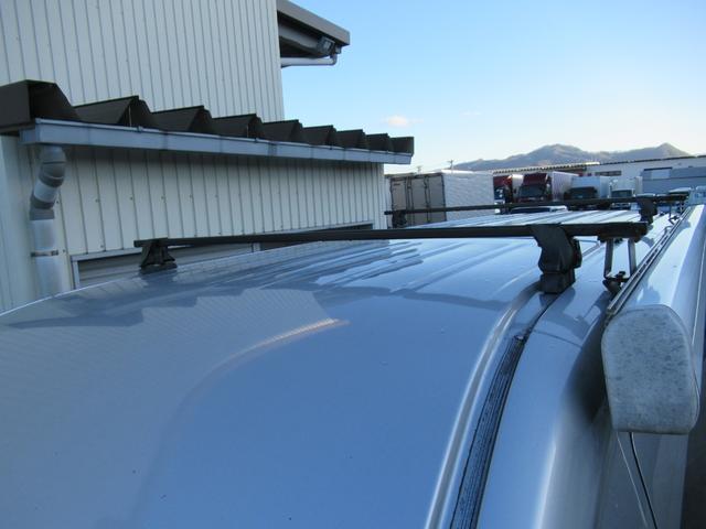 NV350キャラバンバン スーパーロングワイドDXターボ 切替4WD ターボ ワイドロングハイルーフ 事務室車 8ナンバー ヒッチメンバー 950申請済み ルーフキャリア(鍵付き) 後付け電動格納ミラー 後付け熱線スイッチ FFヒーター(リモコン付き)(41枚目)