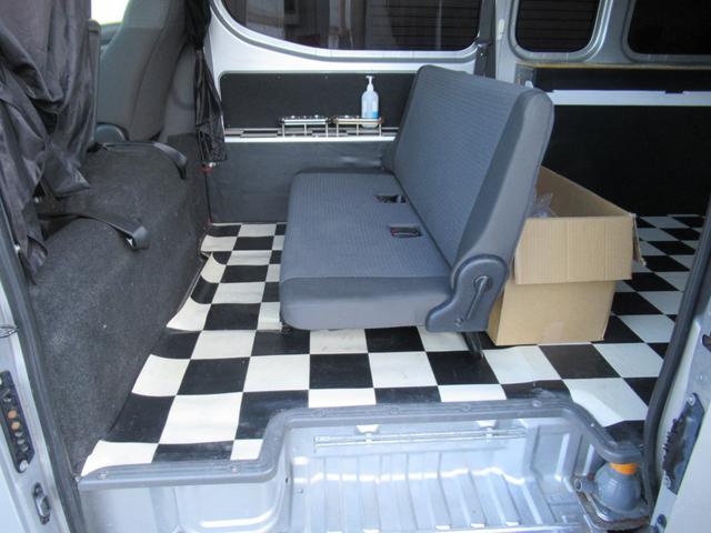 NV350キャラバンバン スーパーロングワイドDXターボ 切替4WD ターボ ワイドロングハイルーフ 事務室車 8ナンバー ヒッチメンバー 950申請済み ルーフキャリア(鍵付き) 後付け電動格納ミラー 後付け熱線スイッチ FFヒーター(リモコン付き)(62枚目)