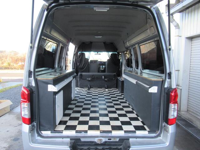 NV350キャラバンバン スーパーロングワイドDXターボ 切替4WD ターボ ワイドロングハイルーフ 事務室車 8ナンバー ヒッチメンバー 950申請済み ルーフキャリア(鍵付き) 後付け電動格納ミラー 後付け熱線スイッチ FFヒーター(リモコン付き)(65枚目)