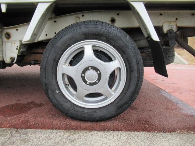 �ЊO�A���~�z�C�[���ɁA�P�S�T�q�P�Q�k�s�@�U�o�q�@�ă^�C���������Ă��܂��B