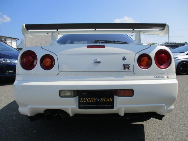 日産 スカイラインｇｔ ｒ ｖスペックｉｉ パールホワイト ６速 ｖスペックｉｉ軽量カーボンボンネット ブレンボ ニスモメーター の中古車 車体価格3000万円 00 平成12 年式 走行メータ交換3 8万キロ 車体色ホワイトパール３コートパール 岩手県盛岡市三本柳１１
