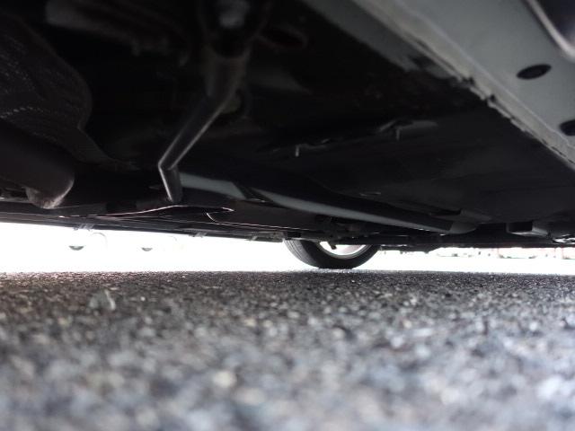 ノート ニスモ　Ｓ　純正ナビ　フルセグ　ＤＶＤ再生　Ｂカメラ　スマートキー　ＥＴＣ　車高調　５速マニュアル　レカロ仕様シート　後席フィルム　柿本マフラー（17枚目）