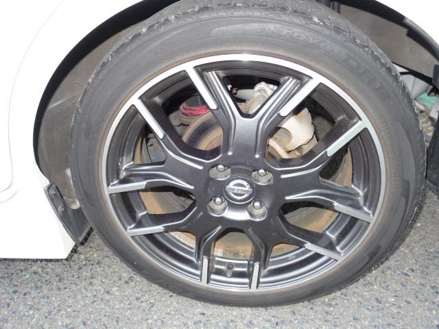 ノート ニスモ　Ｓ　純正ナビ　フルセグ　ＤＶＤ再生　Ｂカメラ　スマートキー　ＥＴＣ　車高調　５速マニュアル　レカロ仕様シート　後席フィルム　柿本マフラー（37枚目）