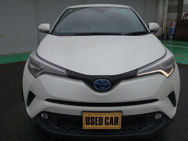 Ｃ－ＨＲ Ｇ　純正９インチナビ　Ｂカメラ　ＤＶＤ再生　Ｂｌｕｅｔｏｏｔｈ　フロントシートヒーター　ＥＴＣ　ハーフレザーシート　ガナドールマフラー　ブラインドスポット　運転支援機能（2枚目）