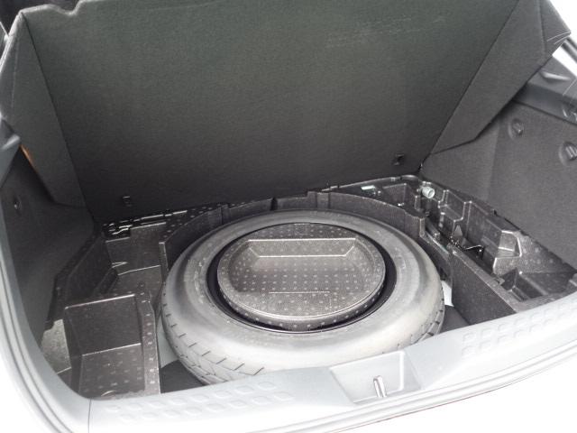 Ｃ－ＨＲ Ｇ　純正９インチナビ　Ｂカメラ　ＤＶＤ再生　Ｂｌｕｅｔｏｏｔｈ　フロントシートヒーター　ＥＴＣ　ハーフレザーシート　ガナドールマフラー　ブラインドスポット　運転支援機能（9枚目）