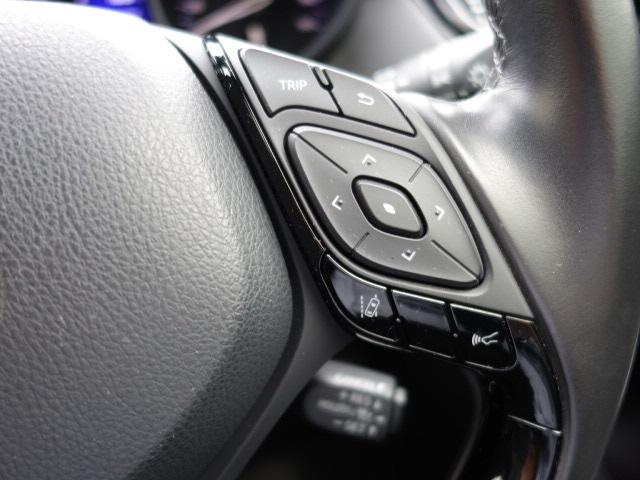 Ｃ－ＨＲ Ｇ　純正９インチナビ　Ｂカメラ　ＤＶＤ再生　Ｂｌｕｅｔｏｏｔｈ　フロントシートヒーター　ＥＴＣ　ハーフレザーシート　ガナドールマフラー　ブラインドスポット　運転支援機能（21枚目）