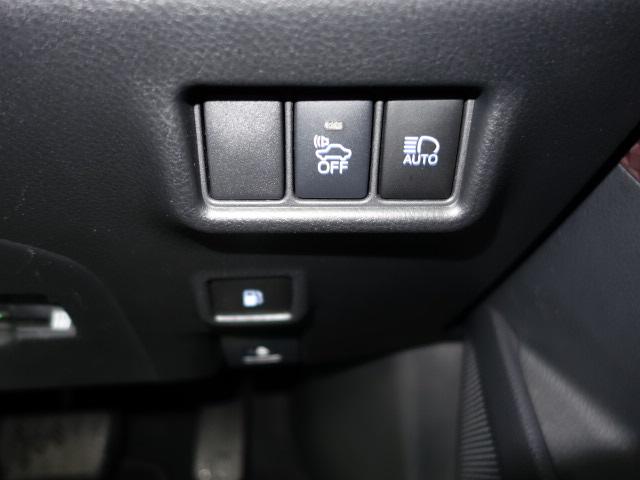 Ｃ－ＨＲ Ｇ　純正９インチナビ　Ｂカメラ　ＤＶＤ再生　Ｂｌｕｅｔｏｏｔｈ　フロントシートヒーター　ＥＴＣ　ハーフレザーシート　ガナドールマフラー　ブラインドスポット　運転支援機能（36枚目）
