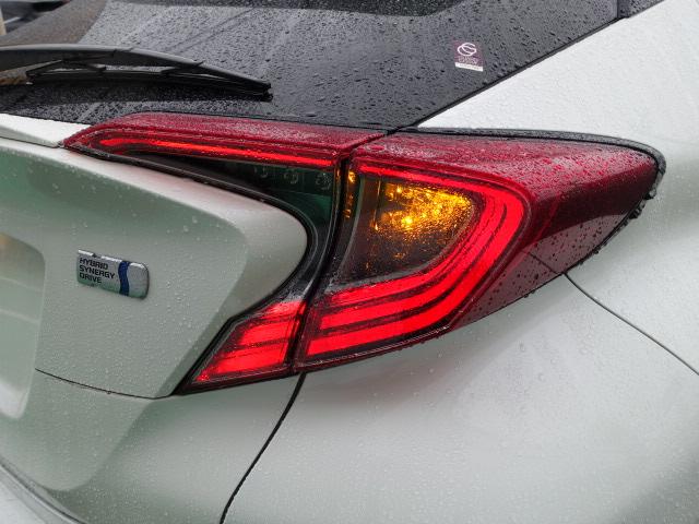 Ｃ－ＨＲ Ｇ　純正９インチナビ　Ｂカメラ　ＤＶＤ再生　Ｂｌｕｅｔｏｏｔｈ　フロントシートヒーター　ＥＴＣ　ハーフレザーシート　ガナドールマフラー　ブラインドスポット　運転支援機能（40枚目）