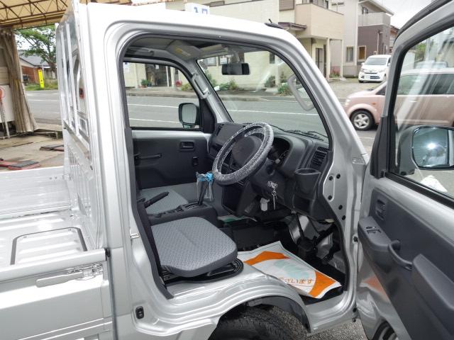 ミニキャブトラック Ｍ　ＷＳＲＳ　ＡＢＳ　パワステ　パワーウインドウ　集中ドアロック　パーキングセンサー　オートマ　アイドリングストップ　横滑り防止機能　ＡＭ／ＦＭラジオ　キーレス　４ＷＤ（12枚目）