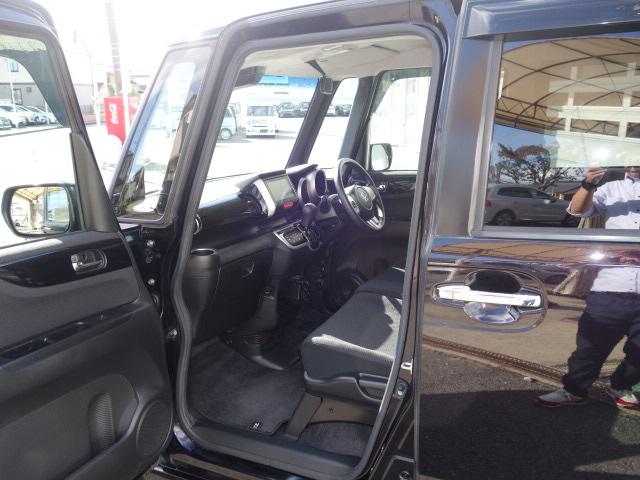 Ｎ－ＢＯＸカスタム Ｇ・Ａパッケージ　純正ナビ　フルセグ　ＤＶＤ　Ｂカメラ　ＥＴＣ　前後ドラレコ　ＣＴＢＡ　左リヤ電動ドア（4枚目）