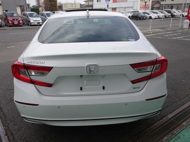 アコード ＥＸ　ＥＸ（５名）純正ナビ　本革　Ｂカメラ　ＥＴＣ　前後ドラレコ　フロント左右電動シート＆ヒーター　後席シートヒーター　ブラインドスポット　純正１８インチアルミ（7枚目）