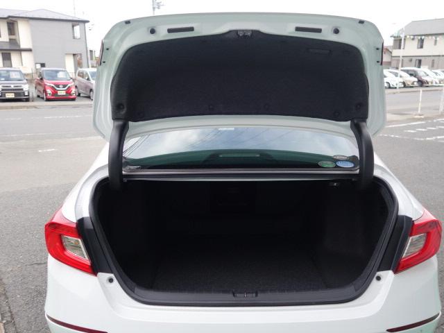 アコード ＥＸ　ＥＸ（５名）純正ナビ　本革　Ｂカメラ　ＥＴＣ　前後ドラレコ　フロント左右電動シート＆ヒーター　後席シートヒーター　ブラインドスポット　純正１８インチアルミ（8枚目）