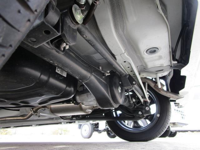 スペーシアカスタム カスタム HYBRID XS 4WD オーディオレス オートライト スライドドア プッシュスタート シートヒーター オートエアコン スズキセーフティーサポート 4WD 衝突被害軽減システム アイドリングストップ 横滑り防止機能 衝突安全ボディ(19枚目)