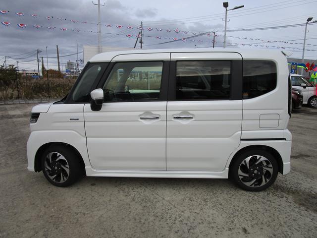 スペーシアカスタム カスタム HYBRID XS 4WD オーディオレス オートライト スライドドア プッシュスタート シートヒーター オートエアコン スズキセーフティーサポート 4WD 衝突被害軽減システム アイドリングストップ 横滑り防止機能 衝突安全ボディ(42枚目)