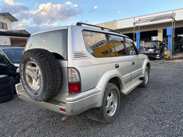ランドクルーザープラド ＴＸ　４ＷＤ（5枚目）