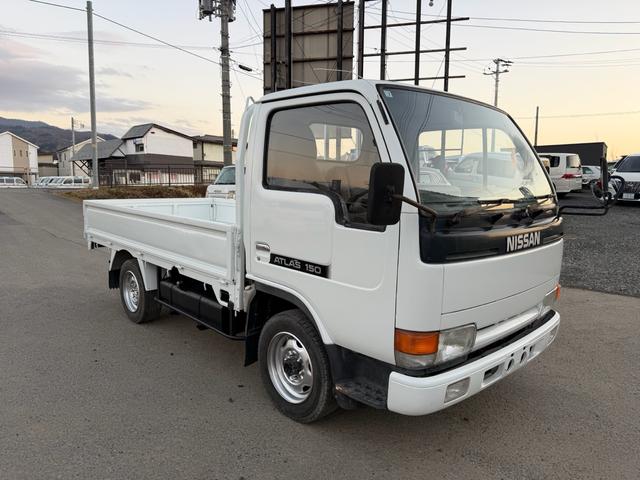 アトラストラック 　４ＷＤ　１．５Ｔ（3枚目）