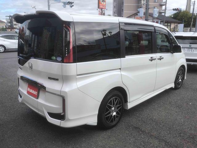 ステップワゴンスパーダ スパーダ・クールスピリット　ホンダセンシング　９インチナビ　バックカメラ　フルセグＴＶ　オートクルーズコントロール　レーンアシスト　衝突被害軽減システム　両側電動スライドドア　オートライト　ＬＥＤヘッドランプ　スマートキー　アイドリングストップ（14枚目）