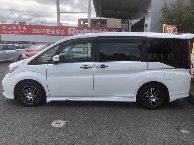 ステップワゴンスパーダ スパーダ・クールスピリット　ホンダセンシング　９インチナビ　バックカメラ　フルセグＴＶ　オートクルーズコントロール　レーンアシスト　衝突被害軽減システム　両側電動スライドドア　オートライト　ＬＥＤヘッドランプ　スマートキー　アイドリングストップ（17枚目）