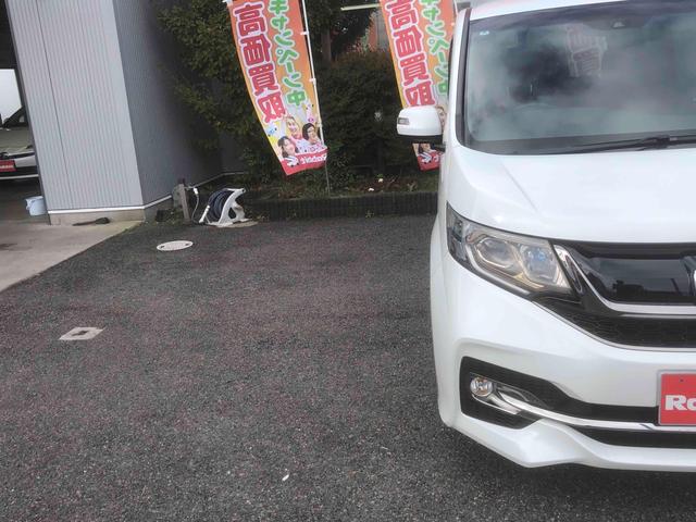 ステップワゴンスパーダ スパーダ・クールスピリット　ホンダセンシング　９インチナビ　バックカメラ　フルセグＴＶ　オートクルーズコントロール　レーンアシスト　衝突被害軽減システム　両側電動スライドドア　オートライト　ＬＥＤヘッドランプ　スマートキー　アイドリングストップ（38枚目）