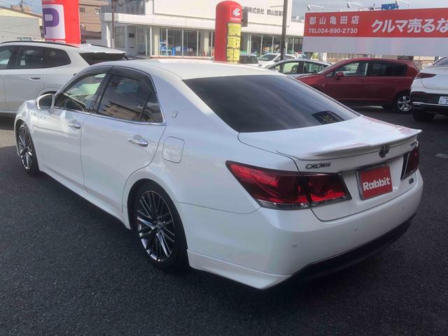 クラウンハイブリッド アスリートＳ　ＥＴＣ　クリアランスソナー　オートクルーズコントロール　全周囲カメラ　ナビ　フルセグＴＶ　ＨＩＤ　サンルーフ　１８インチＡＷ　スマートキー（17枚目）
